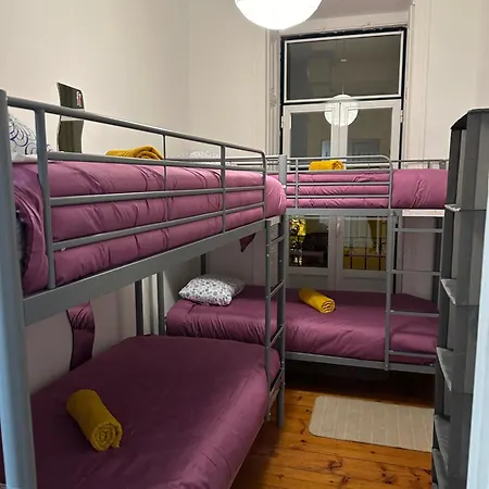Homestay Garden Campo De Ourique - *