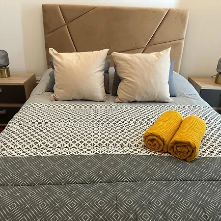 Garden Campo De Ourique - Homestay Lisbon